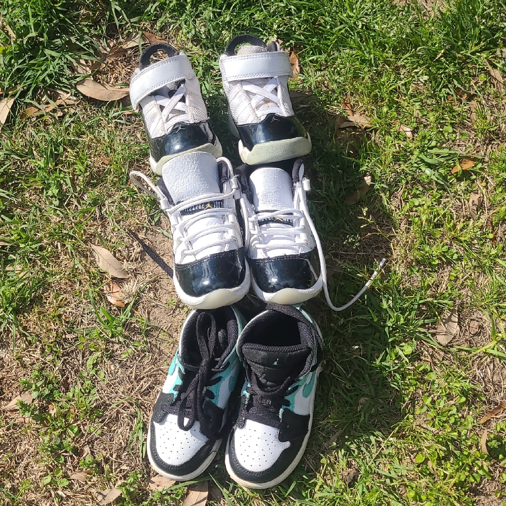 Kids High-Top Sneakers - Black and White